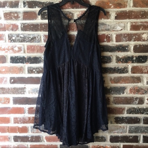 Free People - Don’t You Dare Lace Shift Dress - Picture 3 of 7